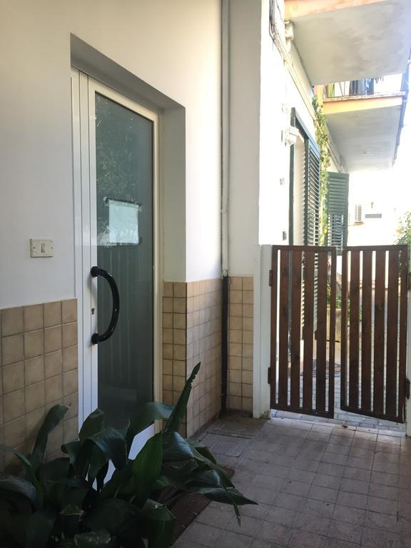 Vila Mansarda Al Mare Rimini Exteriér fotografie