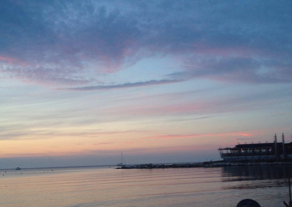 Vila Mansarda Al Mare Rimini Exteriér fotografie